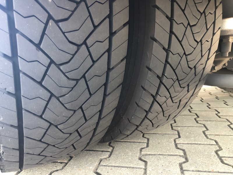 Koelwagen vrachtwagen DAF CF 260 FA / Carrier Koeler / Chereau Frigo Box / Laadklep / APK TUV 09-26: afbeelding 16