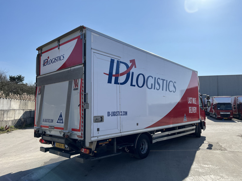 DAF LF 210 FA / 12 Ton / 354 dkm / Box / Laadklep / NL Truck - Bakwagen: afbeelding 2 DAF LF 210 FA / 12 Ton / 354 dkm / Box / Laadklep / NL Truck - Bakwagen: afbeelding 2
