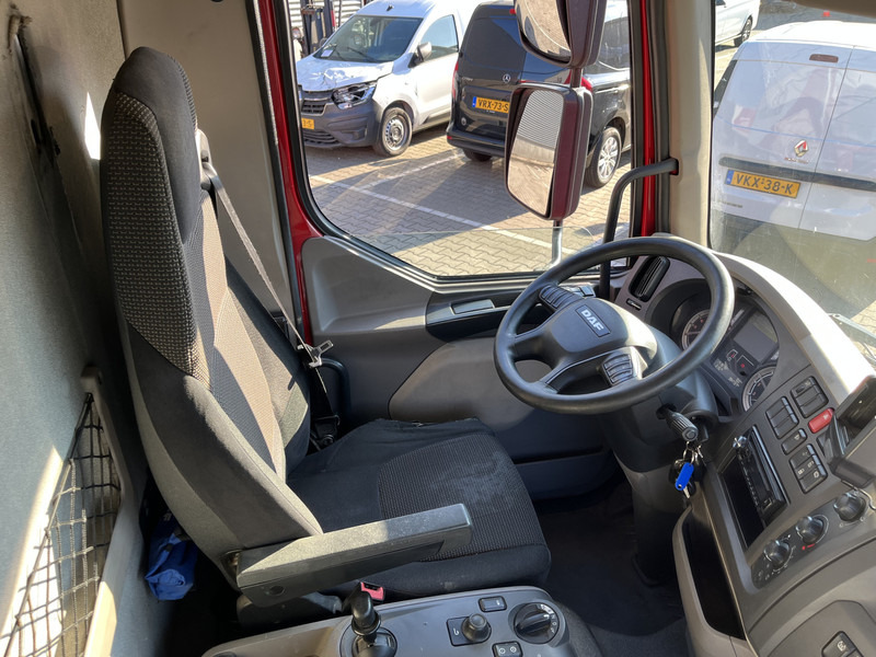 DAF LF 210 FA / 12 Ton / 394 dkm / Box / Loadlift / NL Truck - Bakwagen: afbeelding 3 DAF LF 210 FA / 12 Ton / 394 dkm / Box / Loadlift / NL Truck - Bakwagen: afbeelding 3
