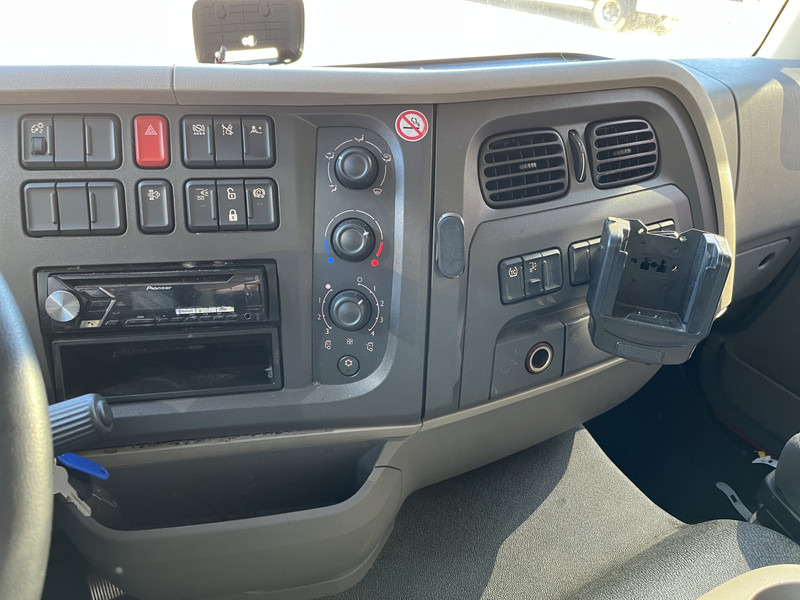 DAF LF 210 FA / 12 Ton / 416 dkm / Koffer / LBW / NL LKW - Bakwagen: afbeelding 5 DAF LF 210 FA / 12 Ton / 416 dkm / Koffer / LBW / NL LKW - Bakwagen: afbeelding 5