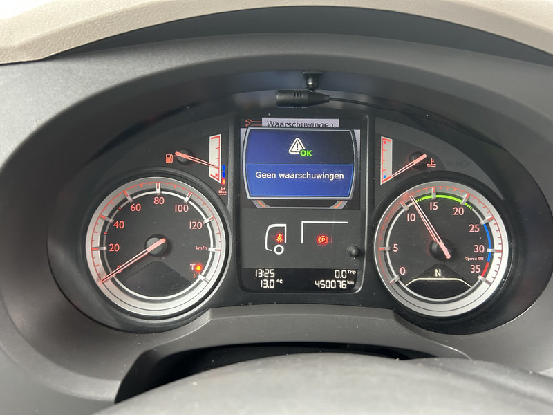 DAF LF 210 FA / 12 Ton / 450 dkm / Tacho V2 / Box / Laadklep / APK TUV 09-26 - Bakwagen: afbeelding 4 DAF LF 210 FA / 12 Ton / 450 dkm / Tacho V2 / Box / Laadklep / APK TUV 09-26 - Bakwagen: afbeelding 4