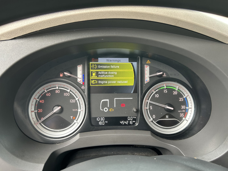 DAF LF 210 FA / 12 Ton / 454 dkm / Pritsch-Plane / LBW / NL Truck - Schuifzeilen vrachtwagen: afbeelding 4 DAF LF 210 FA / 12 Ton / 454 dkm / Pritsch-Plane / LBW / NL Truck - Schuifzeilen vrachtwagen: afbeelding 4