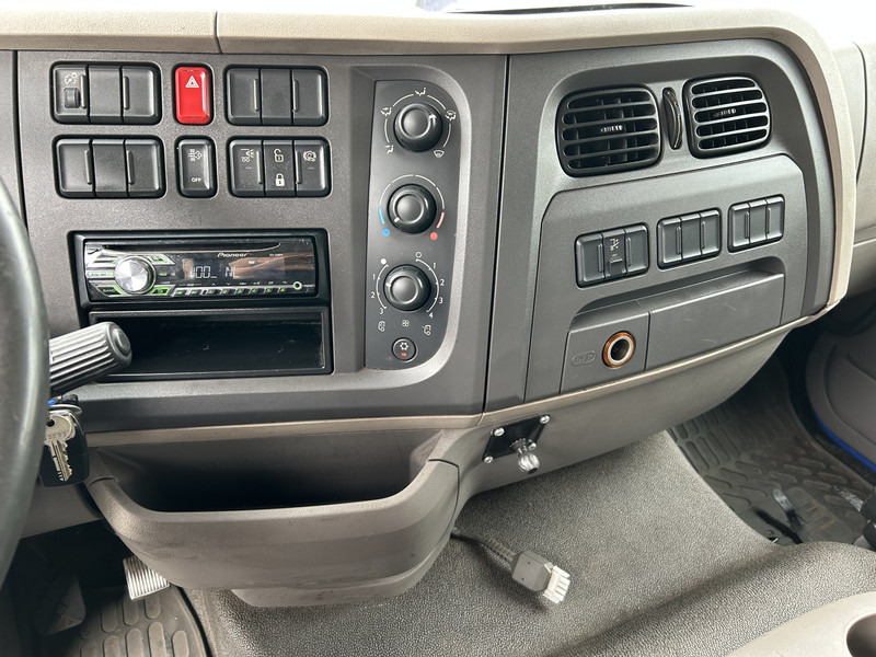 DAF LF 210 FA / 12 Ton / 454 dkm / Pritsch-Plane / LBW / NL Truck - Schuifzeilen vrachtwagen: afbeelding 5 DAF LF 210 FA / 12 Ton / 454 dkm / Pritsch-Plane / LBW / NL Truck - Schuifzeilen vrachtwagen: afbeelding 5