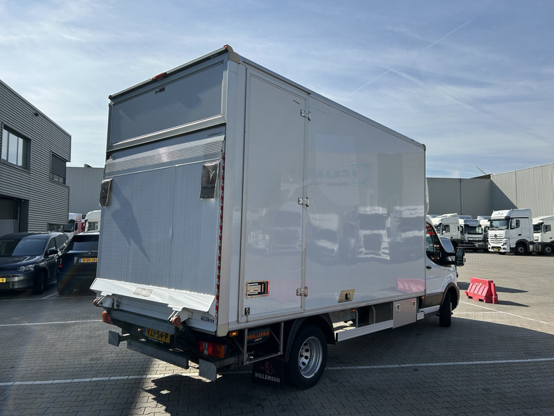 Ford Transit 2.0 TDCI Trend RWD / Box / Loadlift / Full Options - Bestelwagen gesloten laadbak: afbeelding 2 Ford Transit 2.0 TDCI Trend RWD / Box / Loadlift / Full Options - Bestelwagen gesloten laadbak: afbeelding 2