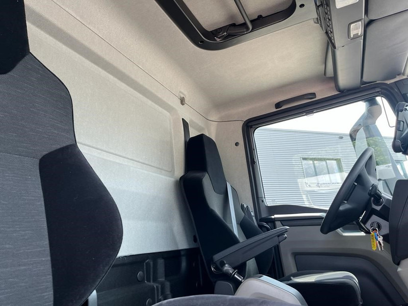 MAN TGM 18.250 / Carrier Koeler -30 gr / Chereau Frigobox / Laadklep / APK 06-26 - Koelwagen vrachtwagen: afbeelding 5 MAN TGM 18.250 / Carrier Koeler -30 gr / Chereau Frigobox / Laadklep / APK 06-26 - Koelwagen vrachtwagen: afbeelding 5