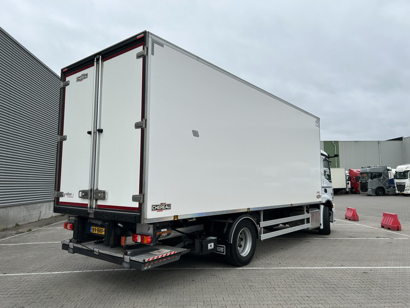 Mercedes-Benz Actros 2124 / Carrier Koeler -30 gr / Cheraeu / Laadklep / APK 01-26 - Koelwagen vrachtwagen: afbeelding 2 Mercedes-Benz Actros 2124 / Carrier Koeler -30 gr / Cheraeu / Laadklep / APK 01-26 - Koelwagen vrachtwagen: afbeelding 2