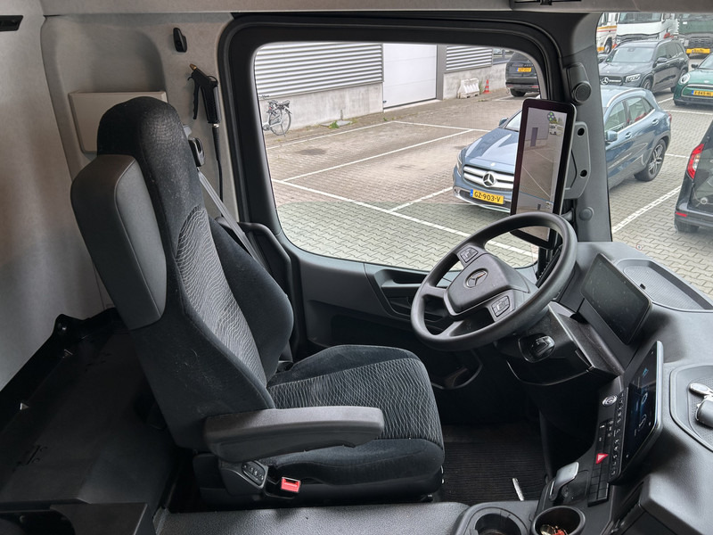 Mercedes-Benz Actros 2124 / Carrier Koeler -30 gr / Cheraeu / Laadklep / APK 01-26 - Koelwagen vrachtwagen: afbeelding 3 Mercedes-Benz Actros 2124 / Carrier Koeler -30 gr / Cheraeu / Laadklep / APK 01-26 - Koelwagen vrachtwagen: afbeelding 3