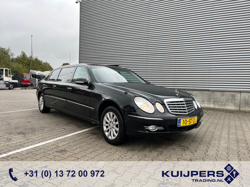 Mercedes-Benz E-Klasse / Limousine / 240 Avantgarde / 4-Matic / 8-pers / APK/TUV 09-2026 / - Sedan: afbeelding 1 Mercedes-Benz E-Klasse / Limousine / 240 Avantgarde / 4-Matic / 8-pers / APK/TUV 09-2026 / - Sedan: afbeelding 1