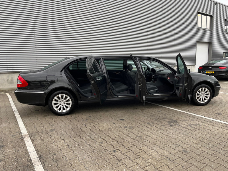 Mercedes-Benz E-Klasse / Limousine / 240 Avantgarde / 4-Matic / 8-pers / APK/TUV 09-2026 / - Sedan: afbeelding 3 Mercedes-Benz E-Klasse / Limousine / 240 Avantgarde / 4-Matic / 8-pers / APK/TUV 09-2026 / - Sedan: afbeelding 3