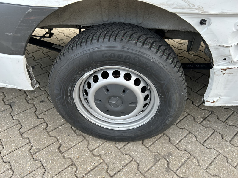 Kleine bestelwagen Mercedes-Benz Sprinter 311 2.2 CDI Euro 6D / 130 dkm / L3 H2 / Camera / APK TUV 10-26: afbeelding 17 Kleine bestelwagen Mercedes-Benz Sprinter 311 2.2 CDI Euro 6D / 130 dkm / L3 H2 / Camera / APK TUV 10-26: afbeelding 17