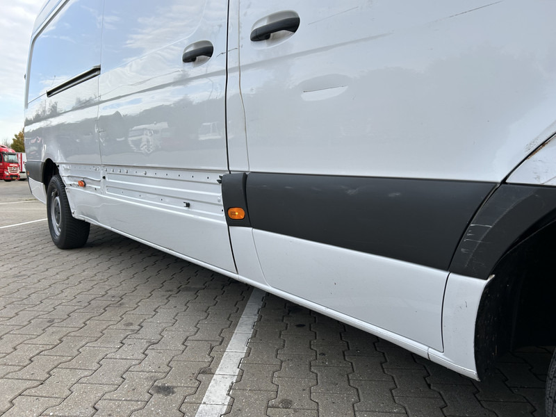 Kleine bestelwagen Mercedes-Benz Sprinter 311 2.2 CDI Euro 6D / 130 dkm / L3 H2 / Camera / APK TUV 10-26: afbeelding 13 Kleine bestelwagen Mercedes-Benz Sprinter 311 2.2 CDI Euro 6D / 130 dkm / L3 H2 / Camera / APK TUV 10-26: afbeelding 13