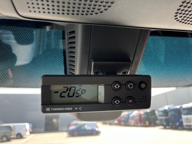 Mercedes-Benz Sprinter 317 1.9 CDI H2 L2 / NIEUW ! / 2024 Kenteken / Thermo King Koeler - Koelwagen: afbeelding 5 Mercedes-Benz Sprinter 317 1.9 CDI H2 L2 / NIEUW ! / 2024 Kenteken / Thermo King Koeler - Koelwagen: afbeelding 5