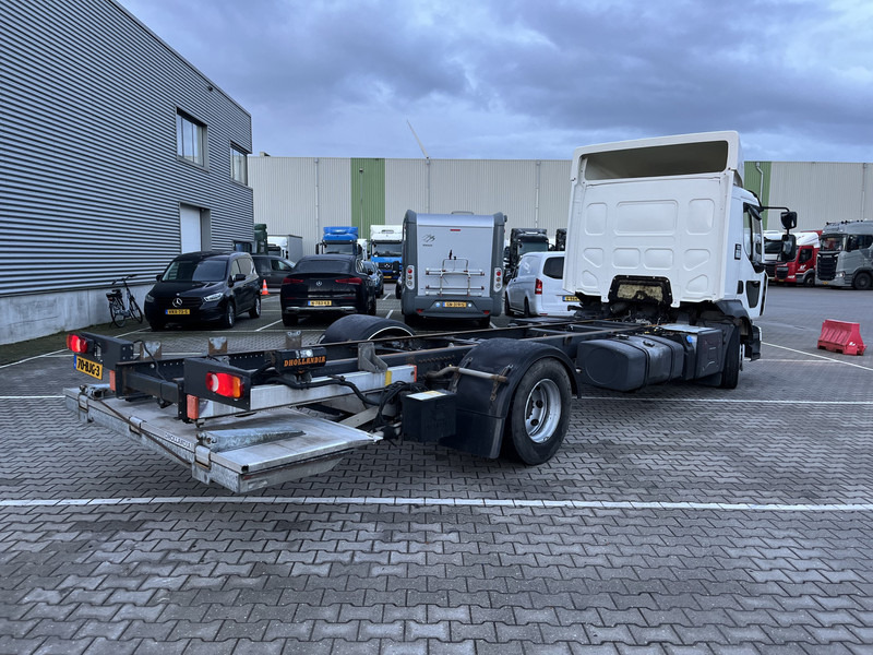 Renault D 250 Euro 6 / Chassis Cabine / 588 dkm / 12 Ton / Full Air / 2x in stock - Chassis vrachtwagen: afbeelding 2 Renault D 250 Euro 6 / Chassis Cabine / 588 dkm / 12 Ton / Full Air / 2x in stock - Chassis vrachtwagen: afbeelding 2