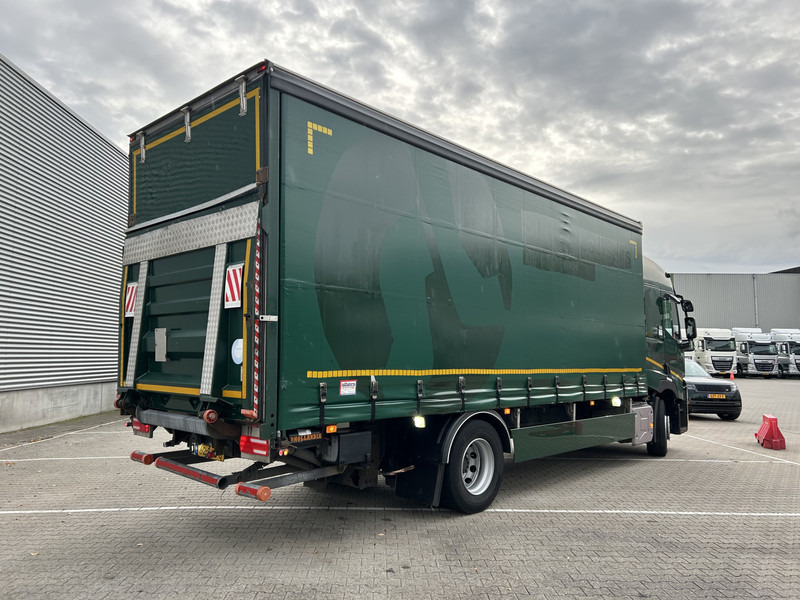 Renault T 380 Comfort / 820 dkm / Curtainside / Loadlift / APK TUV 02-26 - Schuifzeilen vrachtwagen: afbeelding 2 Renault T 380 Comfort / 820 dkm / Curtainside / Loadlift / APK TUV 02-26 - Schuifzeilen vrachtwagen: afbeelding 2