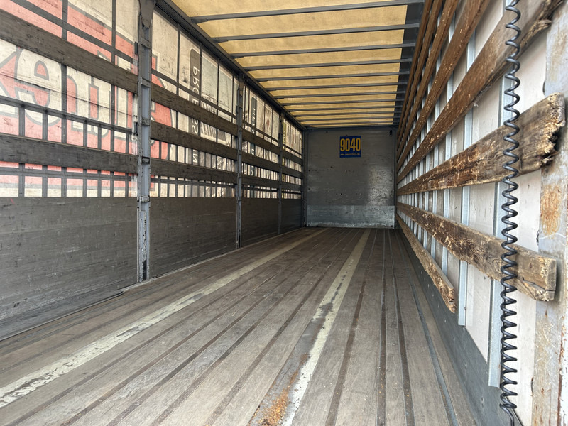 Renders ROC 12.10 City / Curtainside / Loadlift 2000 kg / NL Trailer - Schuifzeiloplegger: afbeelding 3 Renders ROC 12.10 City / Curtainside / Loadlift 2000 kg / NL Trailer - Schuifzeiloplegger: afbeelding 3