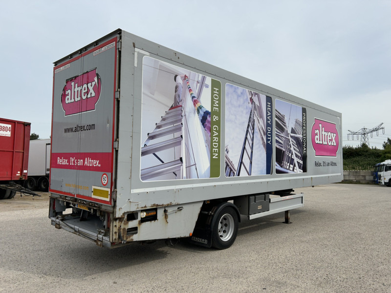 Renders ROC 12.10 City / Curtainside / Loadlift 2000 kg / NL Trailer - Schuifzeiloplegger: afbeelding 2 Renders ROC 12.10 City / Curtainside / Loadlift 2000 kg / NL Trailer - Schuifzeiloplegger: afbeelding 2