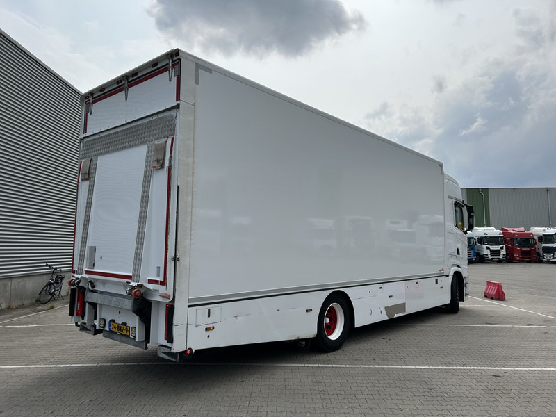 Scania S410 Highline / 491 dkm / Box 8.1 mtr / Laadklep 3000 kg - Bakwagen: afbeelding 2 Scania S410 Highline / 491 dkm / Box 8.1 mtr / Laadklep 3000 kg - Bakwagen: afbeelding 2