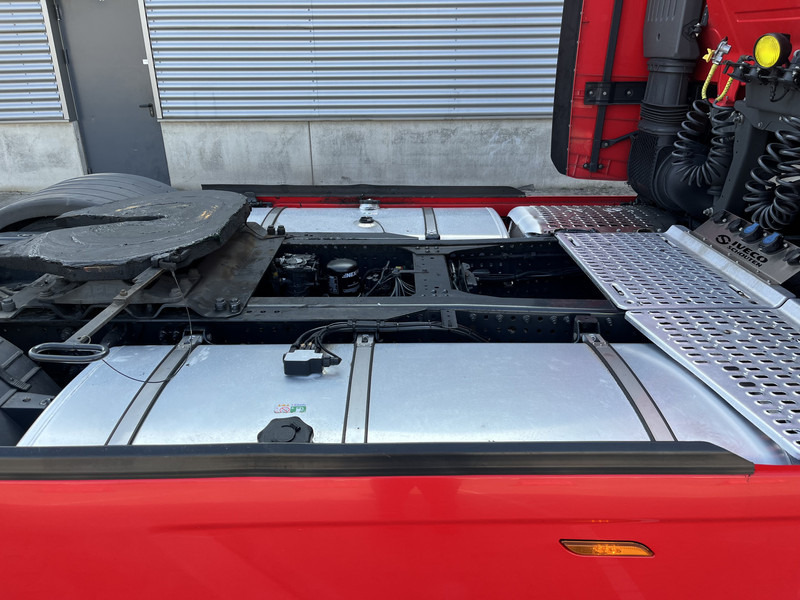 Trekker Iveco S-Way AT 420 / Full LED / 569 dkm / 2 Tanks / 2 Fridge / APK TUV 03-26: afbeelding 18