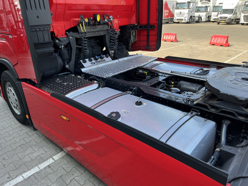 Trekker Iveco S-Way AT 420 / Full LED / 569 dkm / 2 Tanks / 2 Fridge / APK TUV 03-26: afbeelding 17