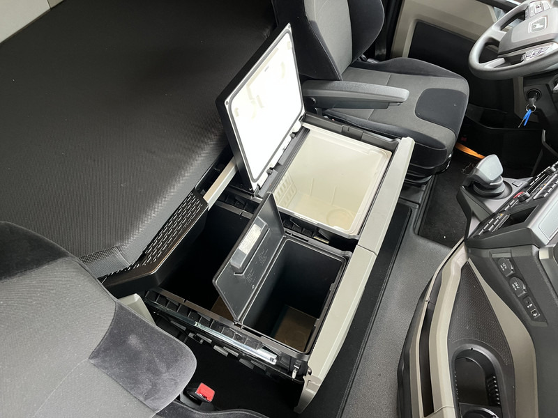 Trekker MAN TGX 18.470 GX / ZF Retarder / Full LED / 2 Tanks / APK TUV 01-26: afbeelding 8 Trekker MAN TGX 18.470 GX / ZF Retarder / Full LED / 2 Tanks / APK TUV 01-26: afbeelding 8