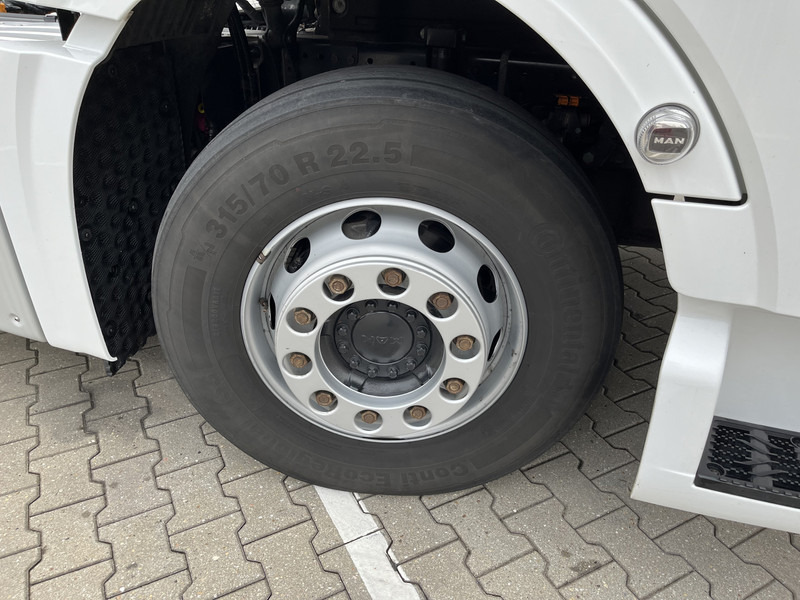 Trekker MAN TGX 18.470 GX / ZF Retarder / Full LED / 2 Tanks / APK TUV 01-26: afbeelding 13 Trekker MAN TGX 18.470 GX / ZF Retarder / Full LED / 2 Tanks / APK TUV 01-26: afbeelding 13