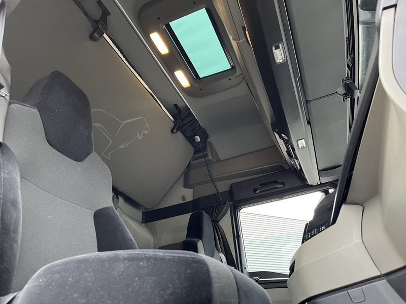 Trekker MAN TGX 18.470 GX / ZF Retarder / Full LED / 2 Tanks / APK TUV 01-26: afbeelding 10 Trekker MAN TGX 18.470 GX / ZF Retarder / Full LED / 2 Tanks / APK TUV 01-26: afbeelding 10