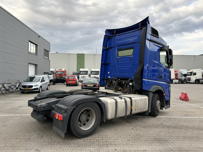 Mercedes-Benz Actros 1842 StreamSpace / 903 dkm / 2 Tanks / NL Truck - Trekker: afbeelding 2 Mercedes-Benz Actros 1842 StreamSpace / 903 dkm / 2 Tanks / NL Truck - Trekker: afbeelding 2