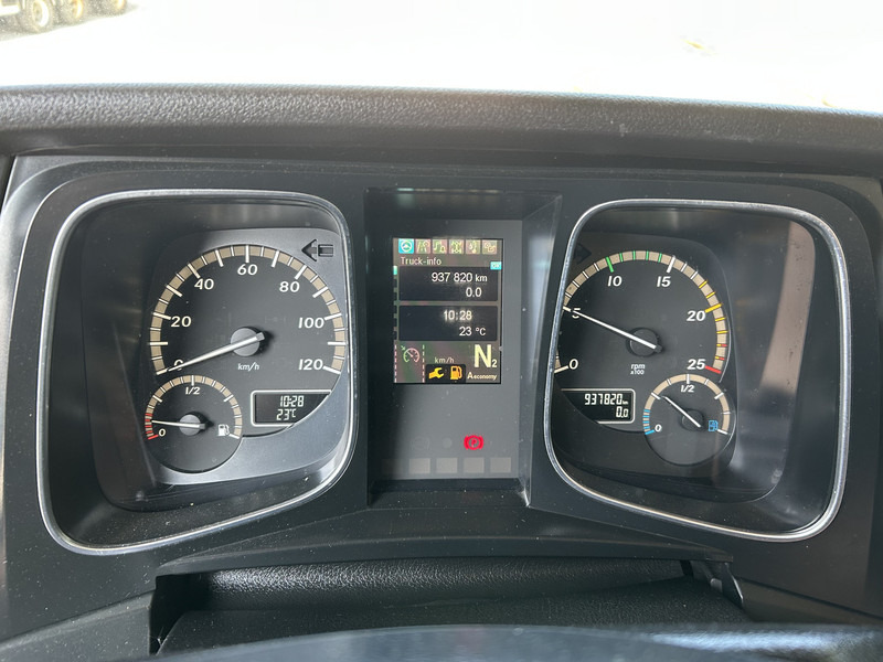 Mercedes-Benz Actros 1842 Streamspace / 937 dkm / 2 Tanks / NL Truck / 12x in stock - Trekker: afbeelding 4 Mercedes-Benz Actros 1842 Streamspace / 937 dkm / 2 Tanks / NL Truck / 12x in stock - Trekker: afbeelding 4