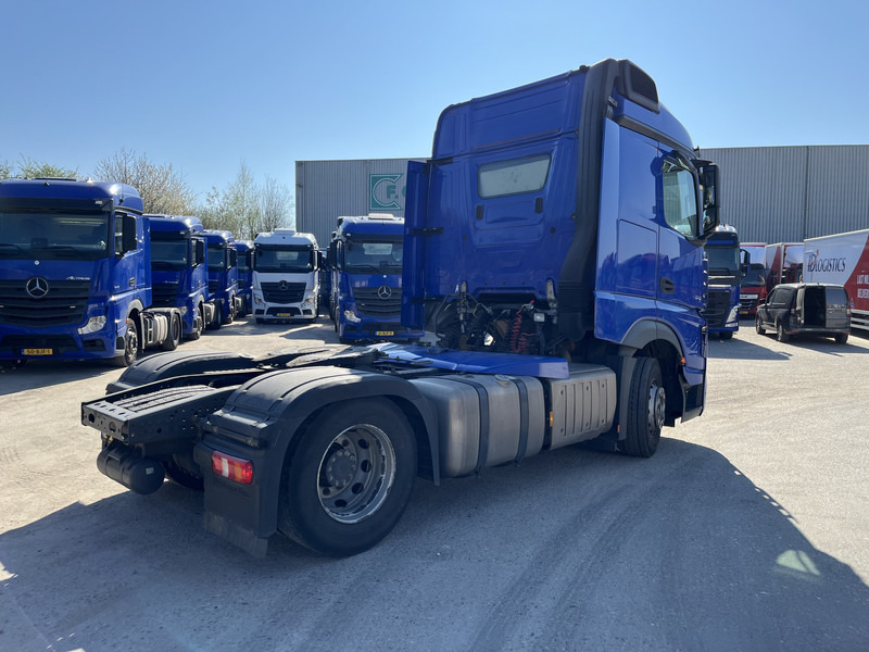Mercedes-Benz Actros 1842 Streamspace / 937 dkm / 2 Tanks / NL Truck - Trekker: afbeelding 2 Mercedes-Benz Actros 1842 Streamspace / 937 dkm / 2 Tanks / NL Truck - Trekker: afbeelding 2