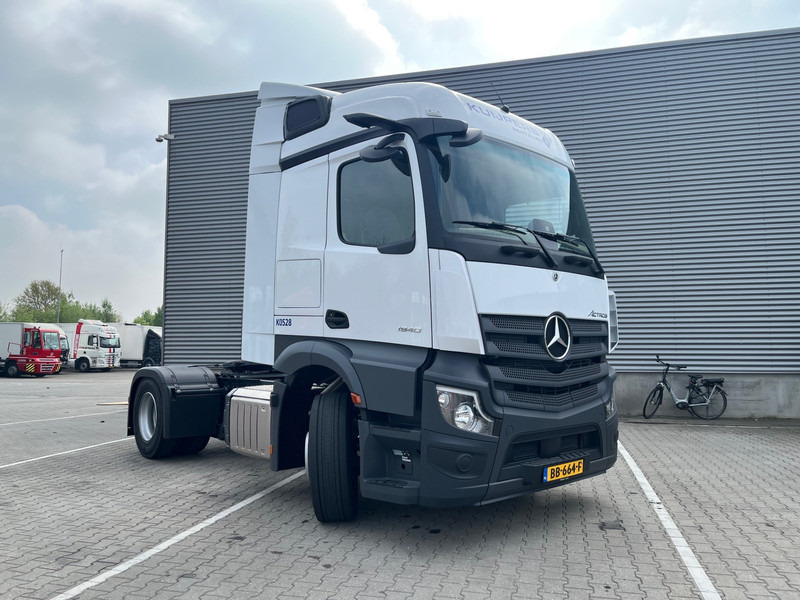 Mercedes-Benz Actros 1940 Streamspace / NL truck - Trekker: afbeelding 1 Mercedes-Benz Actros 1940 Streamspace / NL truck - Trekker: afbeelding 1