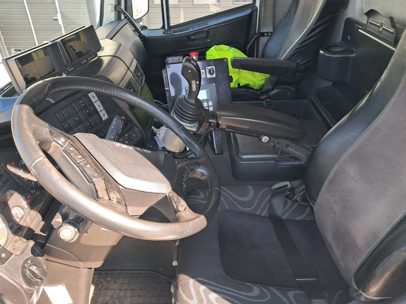 Iveco Stralis 360 E6 met Translift PLUS DUO TFS containersysteem - Vuilniswagen: afbeelding 5 Iveco Stralis 360 E6 met Translift PLUS DUO TFS containersysteem - Vuilniswagen: afbeelding 5