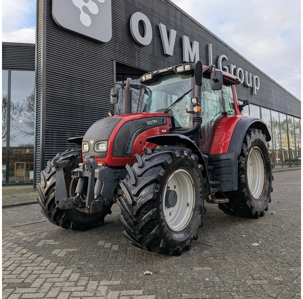 Valtra N142 N142 - Tractor: afbeelding 1 Valtra N142 N142 - Tractor: afbeelding 1