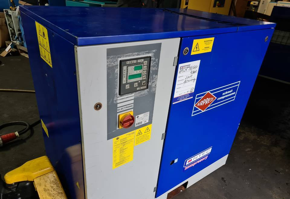 Kompresor śrubowy AIRPRESS APS 25, 18,5 kw, (2) - Luchtcompressor: afbeelding 3 Kompresor śrubowy AIRPRESS APS 25, 18,5 kw, (2) - Luchtcompressor: afbeelding 3