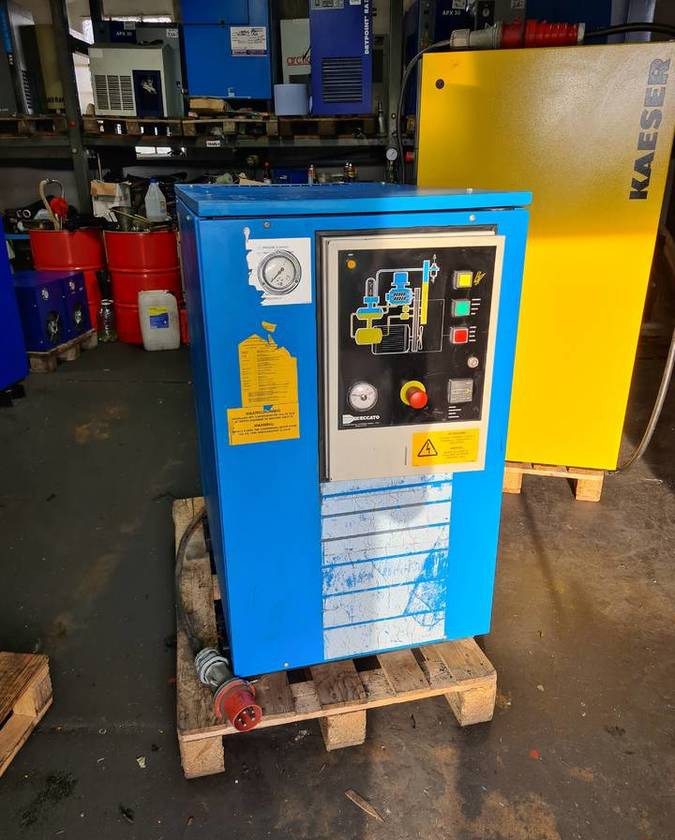Kompresor śrubowy AIRPRESS, CECCATO 15 kw - Luchtcompressor: afbeelding 3 Kompresor śrubowy AIRPRESS, CECCATO 15 kw - Luchtcompressor: afbeelding 3
