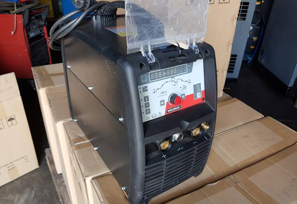 Spawarka Tig CEBORA WK 2025 AC/DC Puls, 200 A - Uitrusting voor lassen: afbeelding 1 Spawarka Tig CEBORA WK 2025 AC/DC Puls, 200 A - Uitrusting voor lassen: afbeelding 1