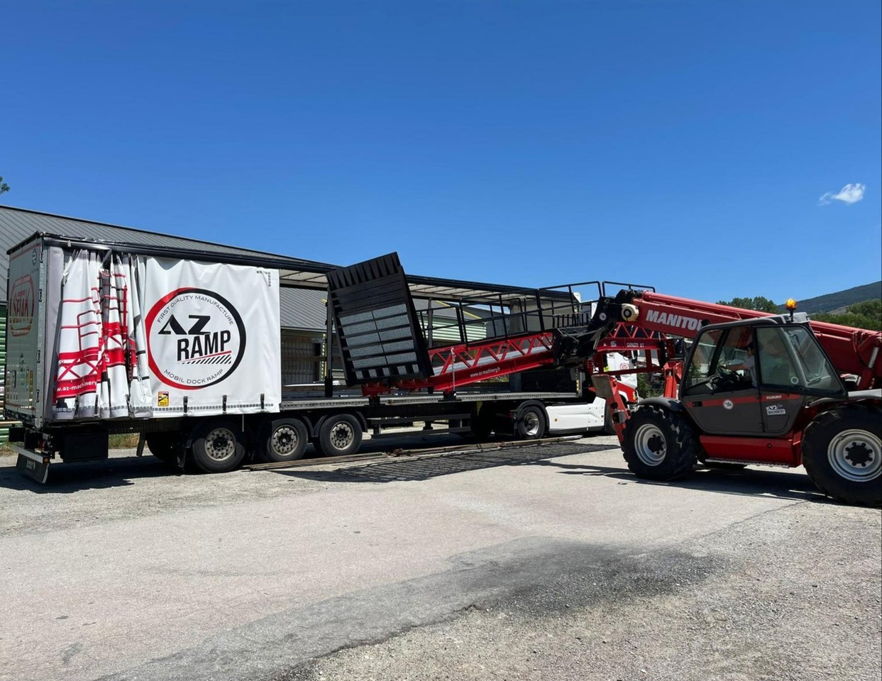 Loading Ramp with with hydraulic tilting bridge - AZ RAMP - STAR- 8T. 8 ton capacity - Laadbrug: afbeelding 5 Loading Ramp with with hydraulic tilting bridge - AZ RAMP - STAR- 8T. 8 ton capacity - Laadbrug: afbeelding 5