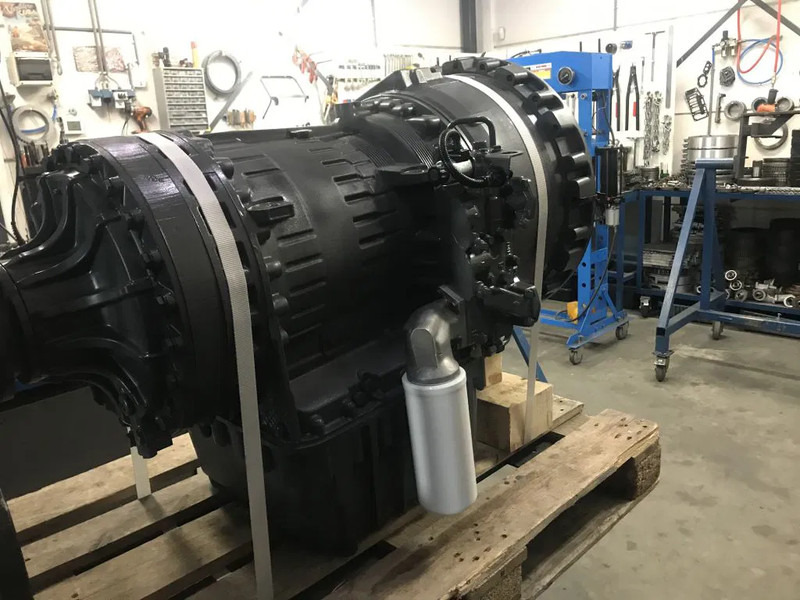 Volvo PT1563 22688 - Versnellingsbak voor Kiepwagen met knikbesturing: afbeelding 3 Volvo PT1563 22688 - Versnellingsbak voor Kiepwagen met knikbesturing: afbeelding 3