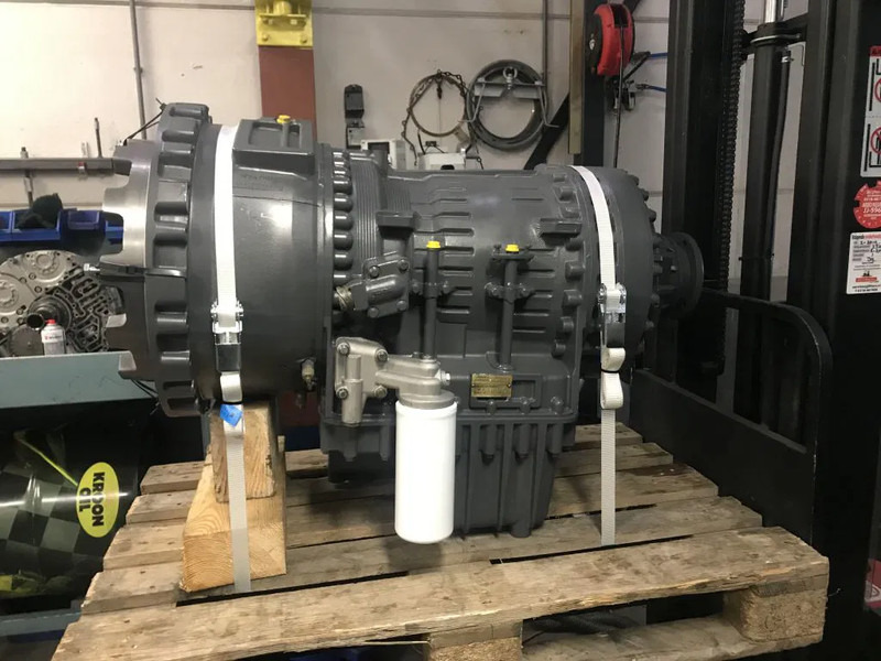 Volvo PT1563 22688 - Versnellingsbak voor Kiepwagen met knikbesturing: afbeelding 1 Volvo PT1563 22688 - Versnellingsbak voor Kiepwagen met knikbesturing: afbeelding 1