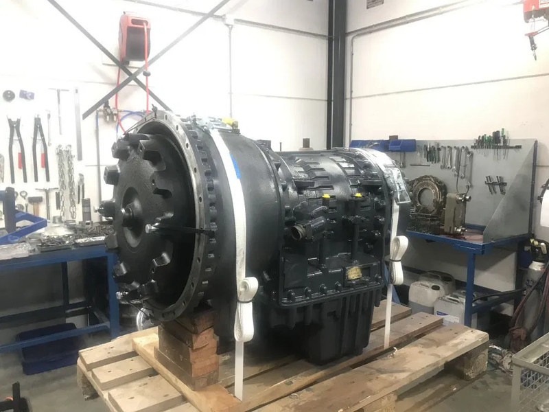 Volvo Versnellingsbak PT2116 22416 - Versnellingsbak voor Kiepwagen met knikbesturing: afbeelding 3 Volvo Versnellingsbak PT2116 22416 - Versnellingsbak voor Kiepwagen met knikbesturing: afbeelding 3