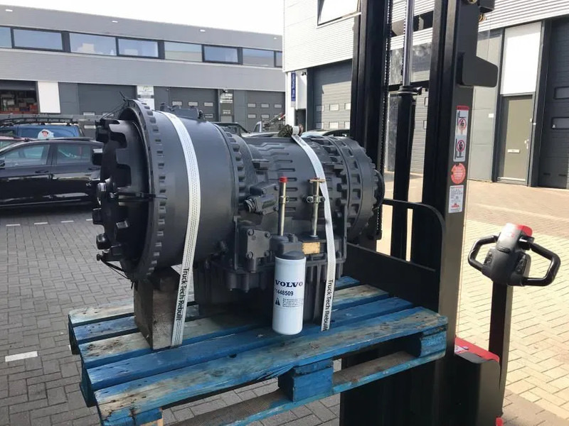 Volvo Versnellingsbak PT2116 22416 - Versnellingsbak voor Kiepwagen met knikbesturing: afbeelding 2 Volvo Versnellingsbak PT2116 22416 - Versnellingsbak voor Kiepwagen met knikbesturing: afbeelding 2