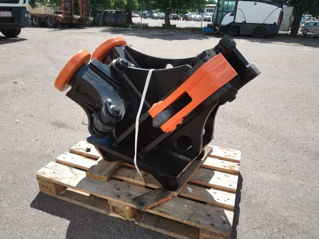 Tarfin RKH-V4 Rail handling device S60 - Bouwmaterieel: afbeelding 2 Tarfin RKH-V4 Rail handling device S60 - Bouwmaterieel: afbeelding 2