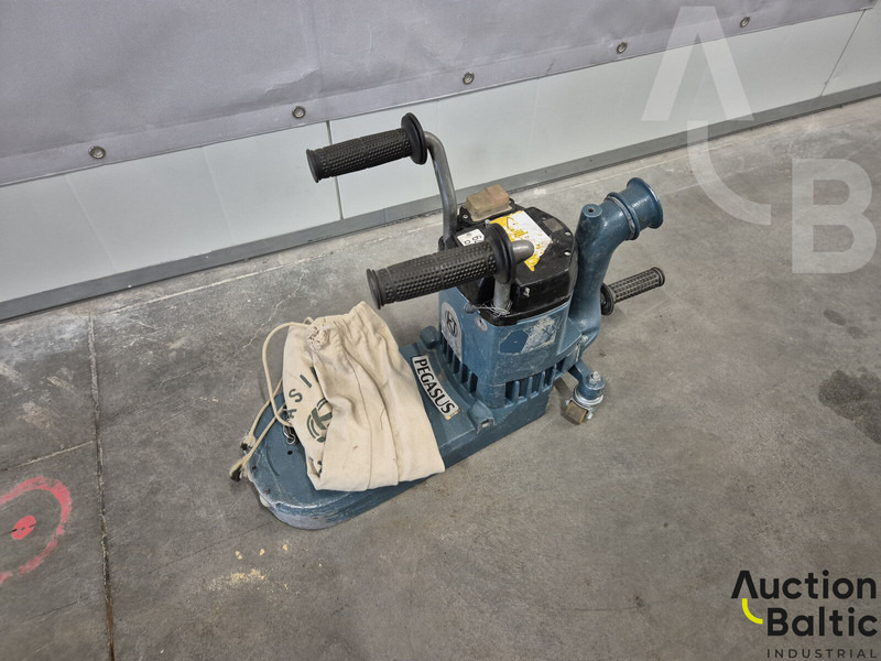 Kunzle & Tasin Pegasus - Bouwmachine: afbeelding 4 Kunzle & Tasin Pegasus - Bouwmachine: afbeelding 4
