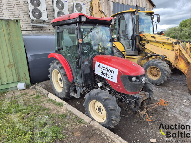 Branson 5820 CX - Tractor: afbeelding 2 Branson 5820 CX - Tractor: afbeelding 2