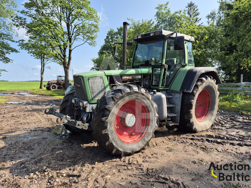 Fendt Favorit 824 - Tractor: afbeelding 1 Fendt Favorit 824 - Tractor: afbeelding 1