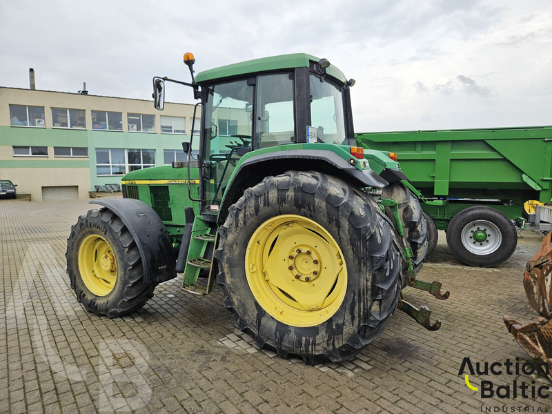 John Deere 6810 - Tractor: afbeelding 3 John Deere 6810 - Tractor: afbeelding 3