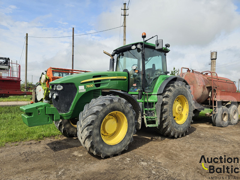 John Deere 7830 - Tractor: afbeelding 1 John Deere 7830 - Tractor: afbeelding 1