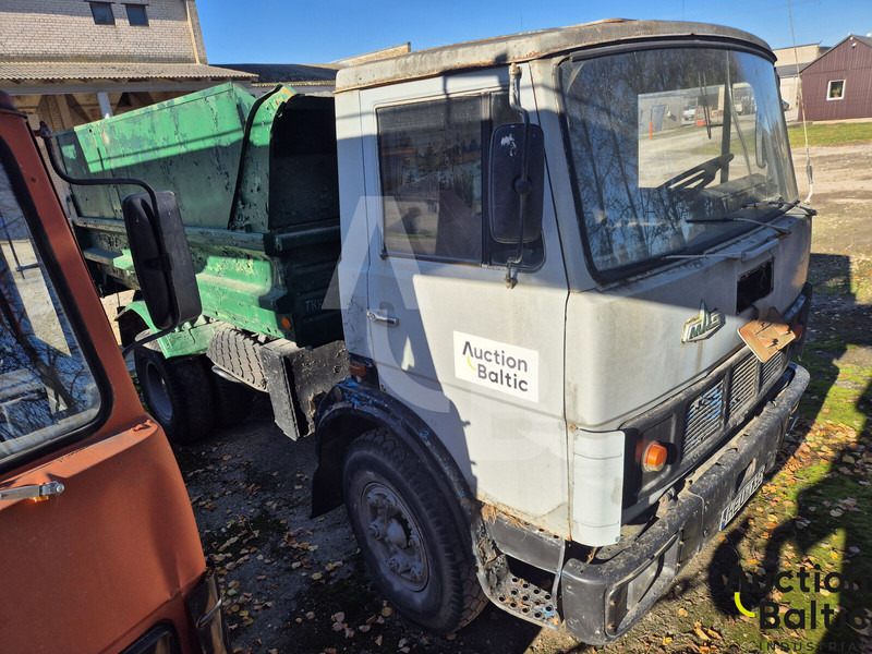 Maz 5551 - Kipper vrachtwagen: afbeelding 2 Maz 5551 - Kipper vrachtwagen: afbeelding 2