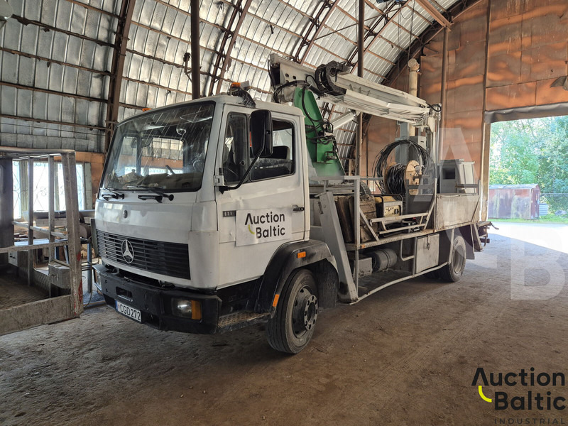 Mercedes-Benz 1114 - Vrachtwagen hoogwerker: afbeelding 1 Mercedes-Benz 1114 - Vrachtwagen hoogwerker: afbeelding 1