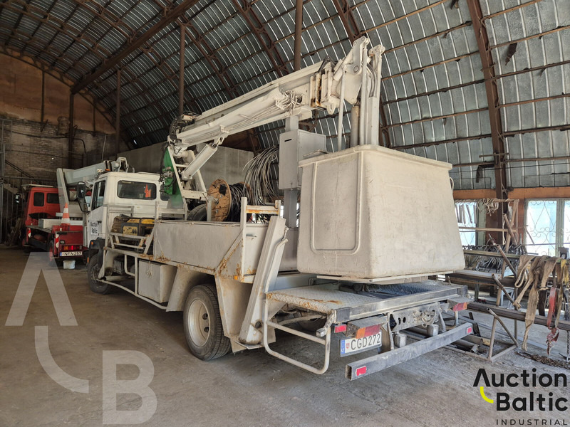 Mercedes-Benz 1114 - Vrachtwagen hoogwerker: afbeelding 3 Mercedes-Benz 1114 - Vrachtwagen hoogwerker: afbeelding 3