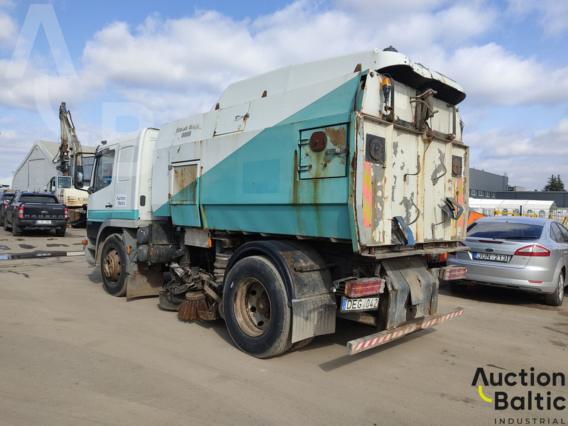 Mercedes-Benz 1517 - Veegwagen: afbeelding 4 Mercedes-Benz 1517 - Veegwagen: afbeelding 4